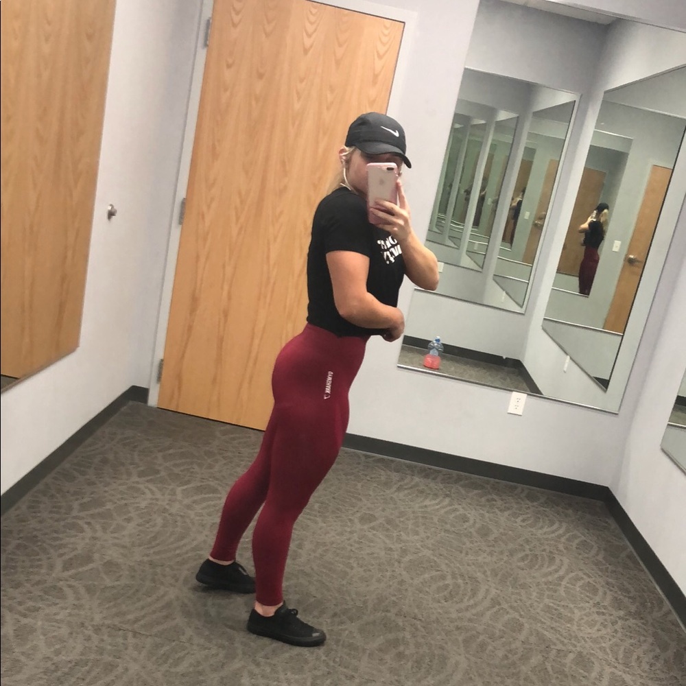 Gym shark leggings!